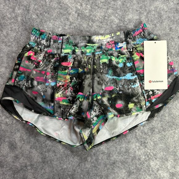 New Lululemon Hotty Hot Shorts Low-Rise Lined 2.5" PADM/GGRE Paint Strokes 8 10 - Picture 2 of 9